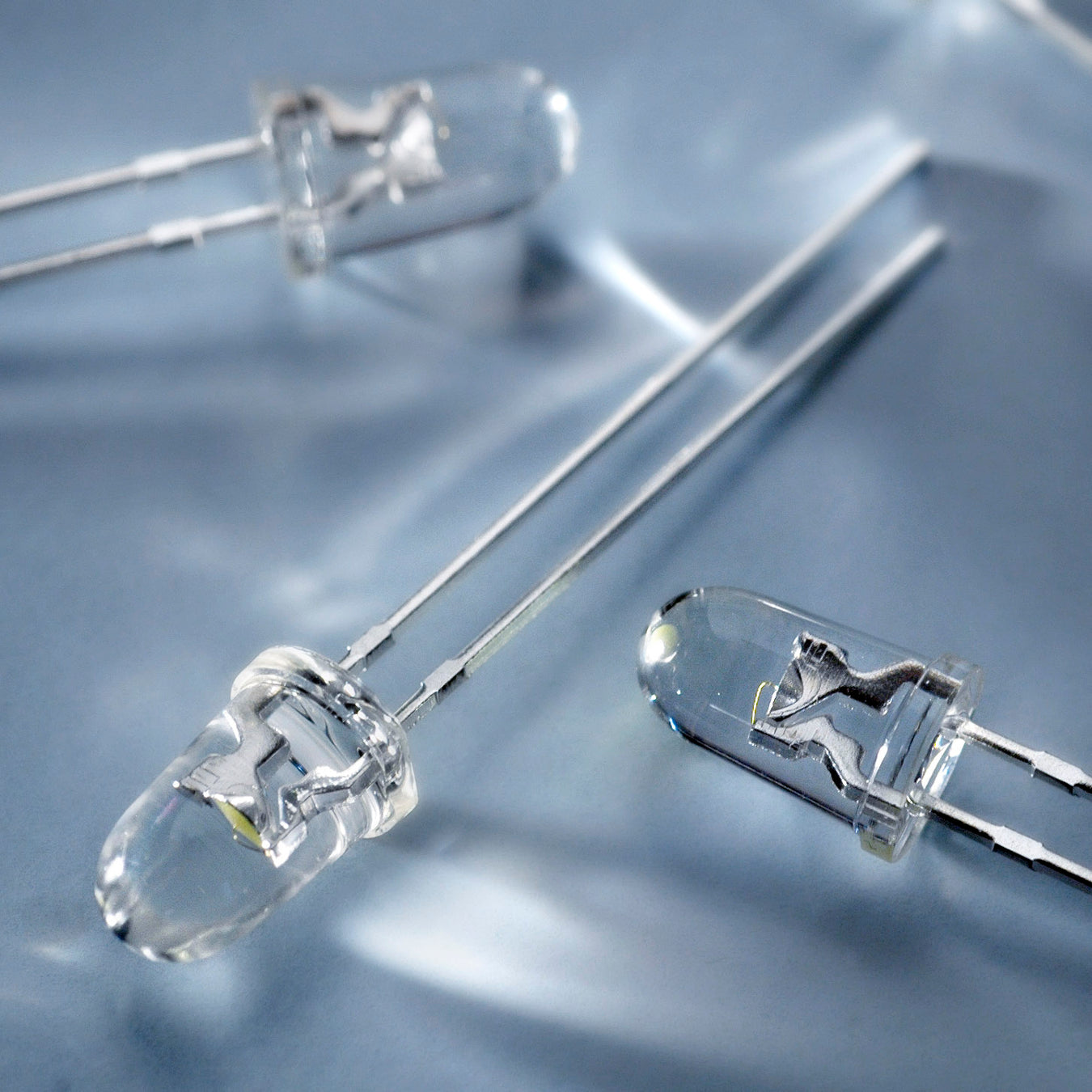 LEDs and components V2 — LEDs.de